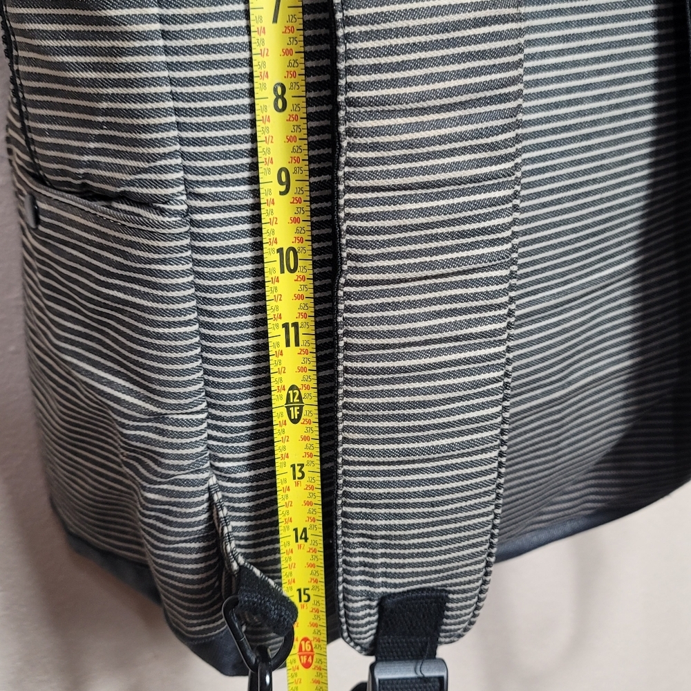 HEX INSTINCT CONVERTIBLE BACKPACK GREY WOVEN - Picture 11 of 14